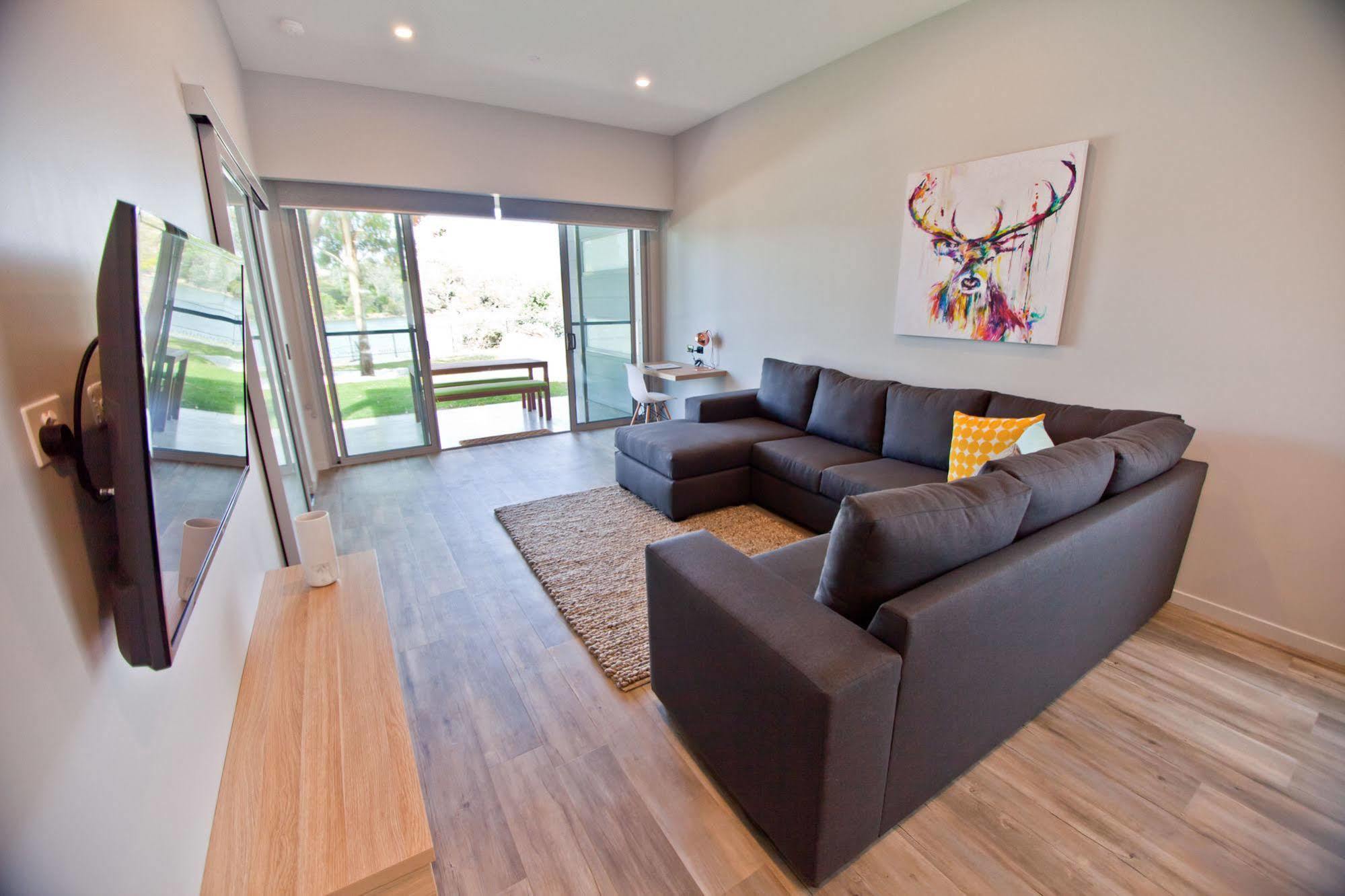 Waterfront Apartments Devonport Extérieur photo